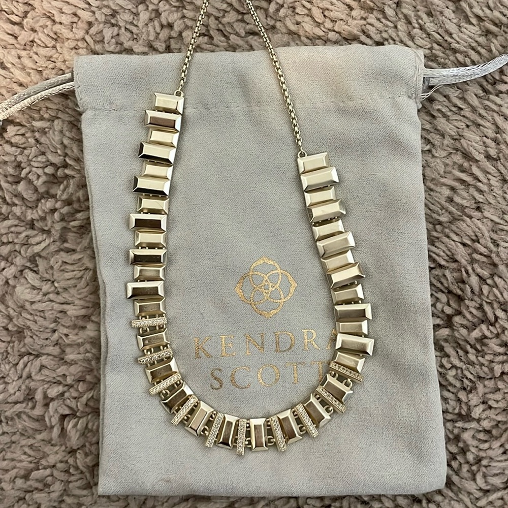 Kendra Scott Vintage Gold Harper Necklace Adjustable